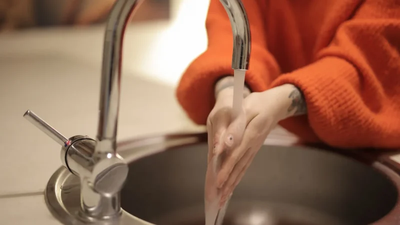 7 Best Descaling Products for Hard Water Geysers
