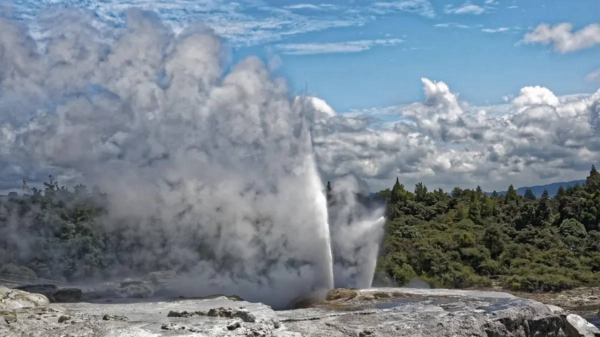 Geyser Tank