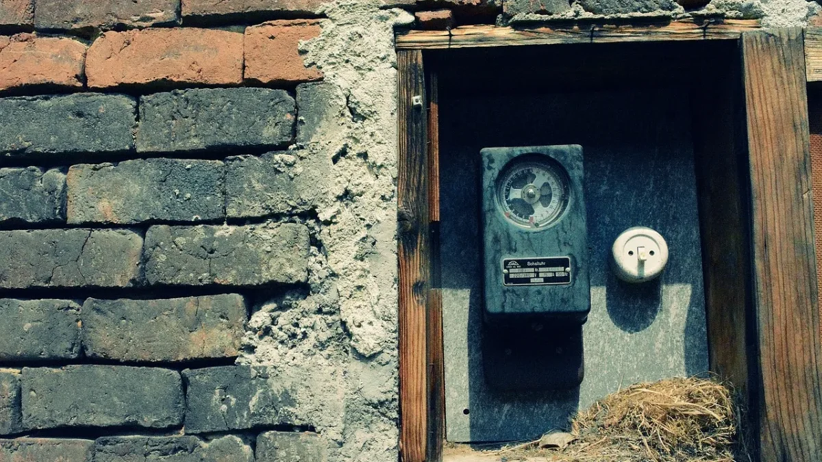 Geyser Wall Switch