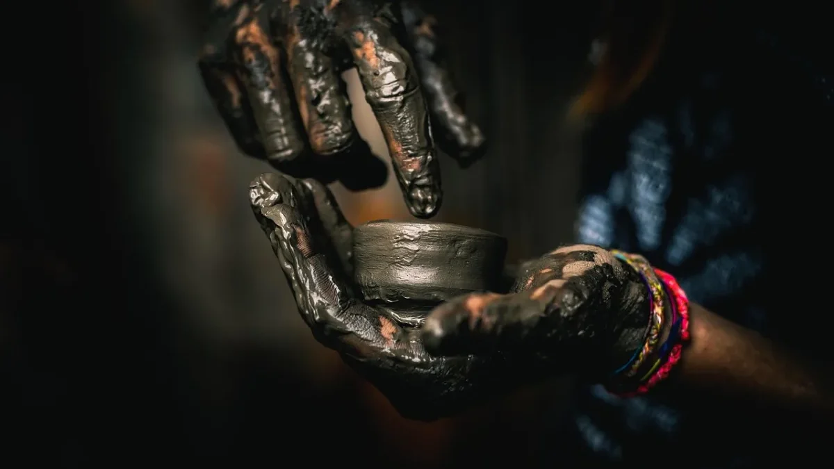 Hand On Mcb